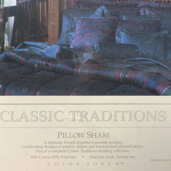 Classic Traditons Pillow Sham Design of Paisley - Picture 3 of 5